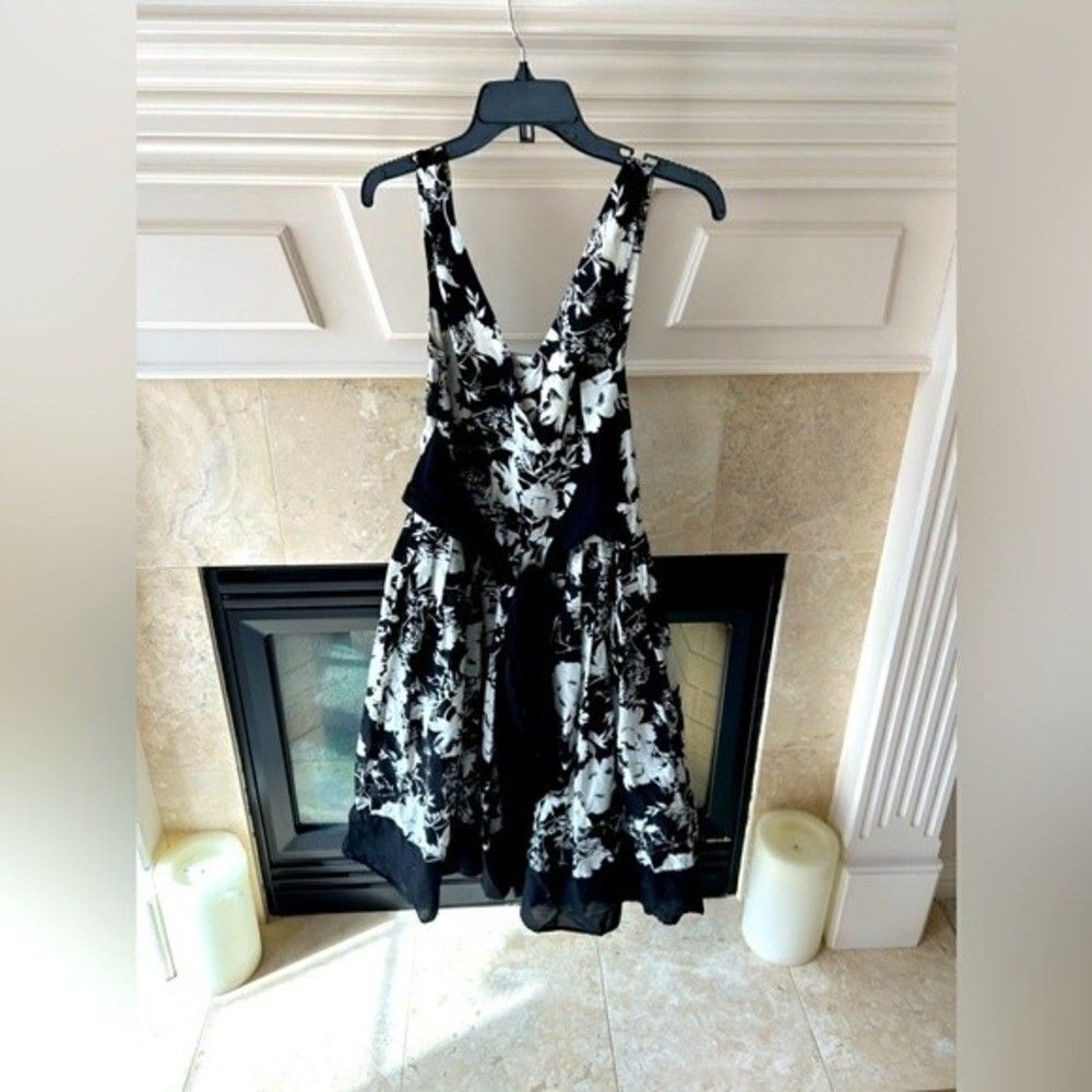 Lapis, A Line, Formal, short sleeve Floral Dress. Size Small. No tags. Like new.